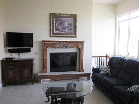 5th image of 308 Marco Dr