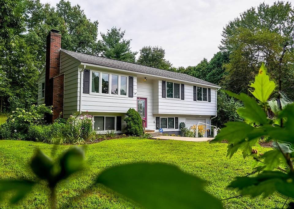 491 S West St, Feeding Hills, Ma 01030 