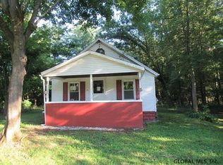 66 East St, Niskayuna, NY 12309