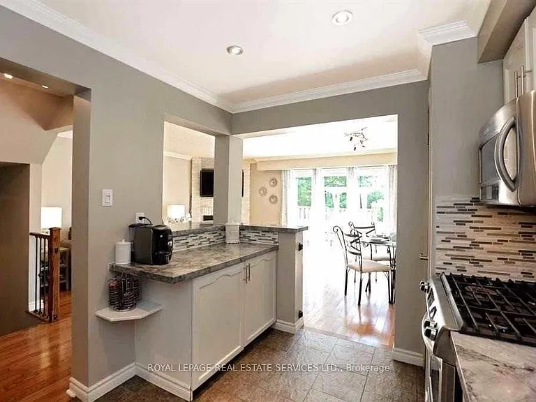4111 Arbour Green Dr #7 — Photo 8