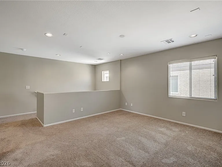 10592 Valdosta Ave — Photo 24