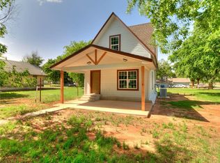 228 E Fay Ave, Kingfisher, OK 73750