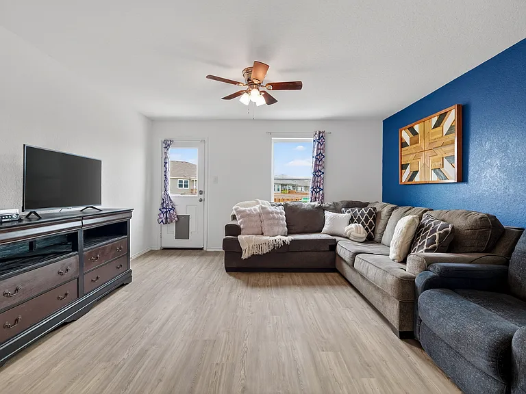 8183 Nube Medina — Photo 10