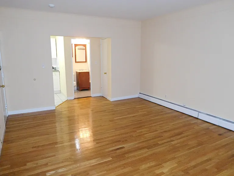 1055 Beacon St — Photo 21