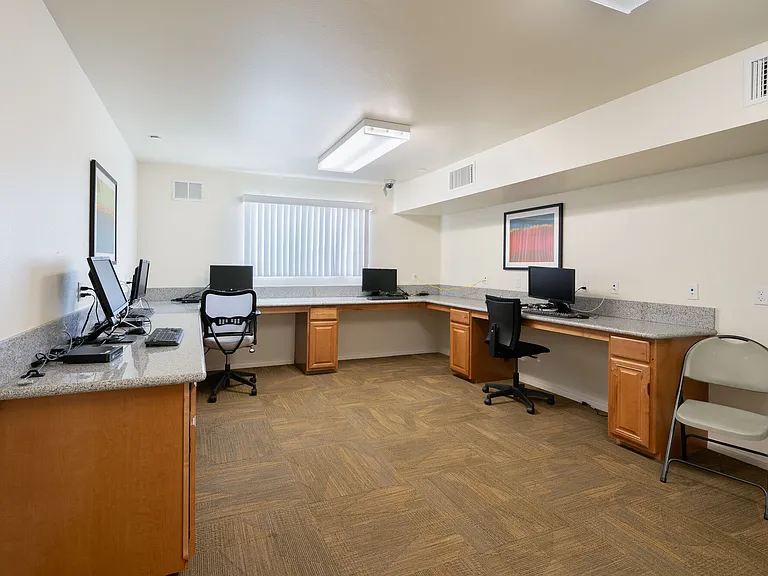 Commons @ Oak Grove — Photo 12