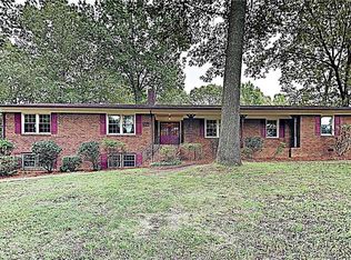 506 Tangle Dr, Jamestown, NC 27282