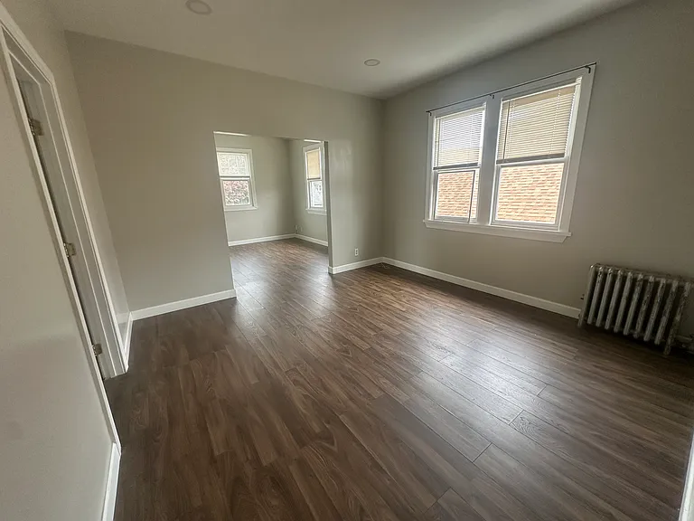 263 E 22nd St #2 — Photo 11