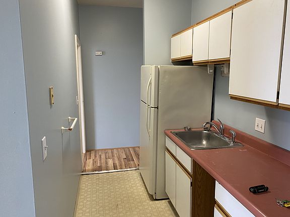 3rd image of 3 Lunenburg St #11