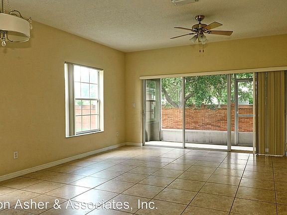 4th image of 13269 Daniels Landing Cir