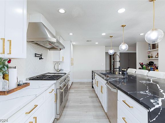5th image of 5759 Rainwood Dr