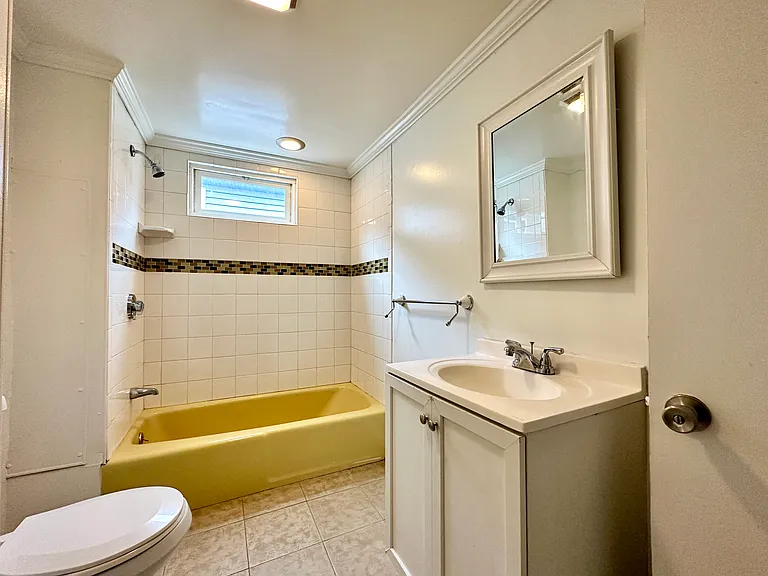 170 Alabama Ave — Photo 24