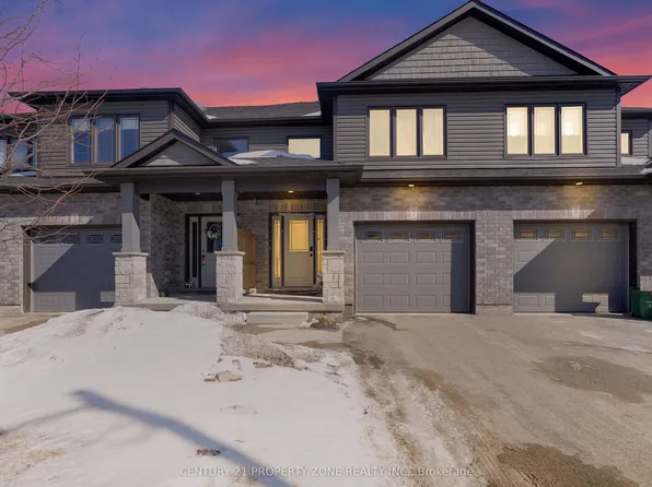 7 Taylor Dr Unit 34, Grand Valley, ON L9W 6P4