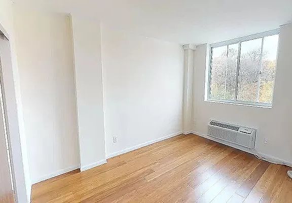5th image of 82-76 116th St APT L4