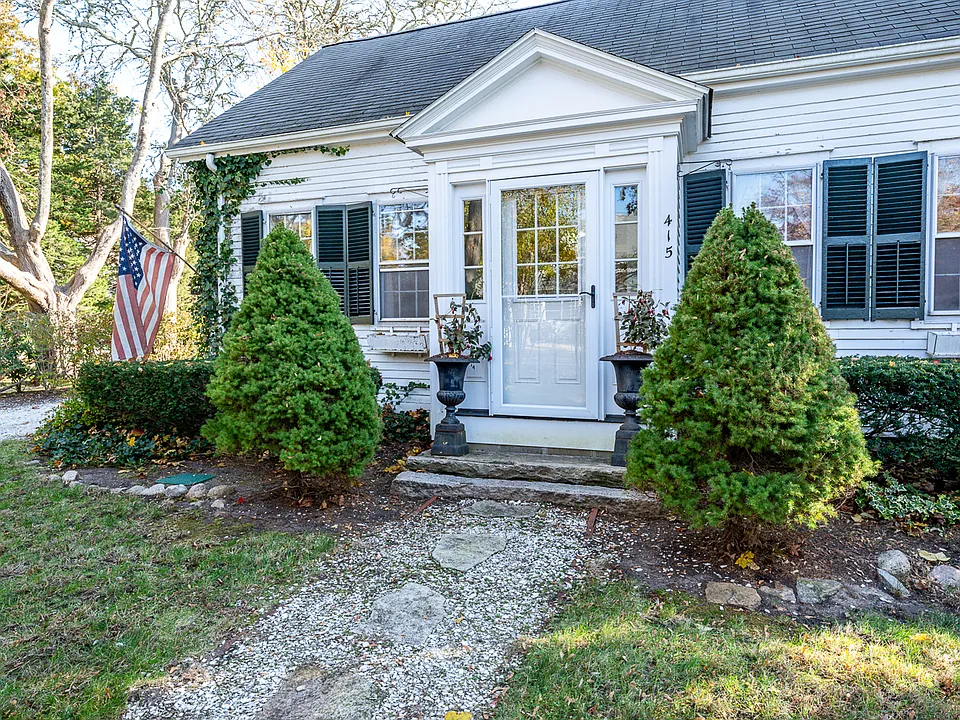 415 Barlows Landing Rd