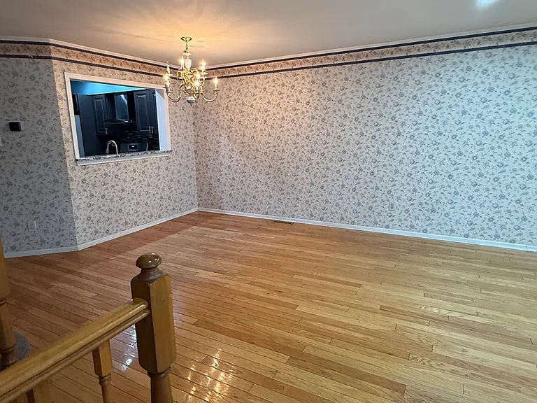 155 Liberty Dr — Photo 4