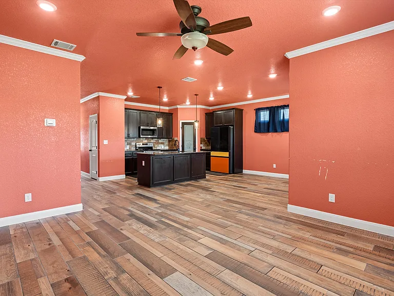 1602 Flatland Trl — Photo 7