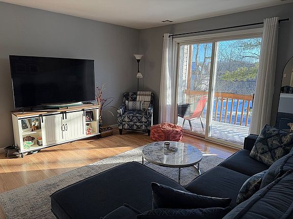 5th image of 7 Stonyridge Dr