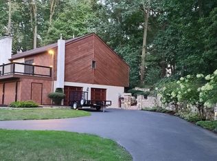 1322 Glenside Rd, Downingtown, PA 19335