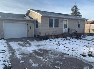 625 Center St, Stanhope, IA 50246