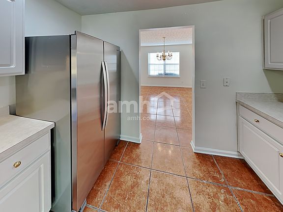4th image of 509 Lazy River Ln