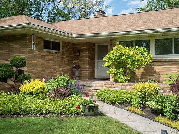 2nd image of 134 North Dr