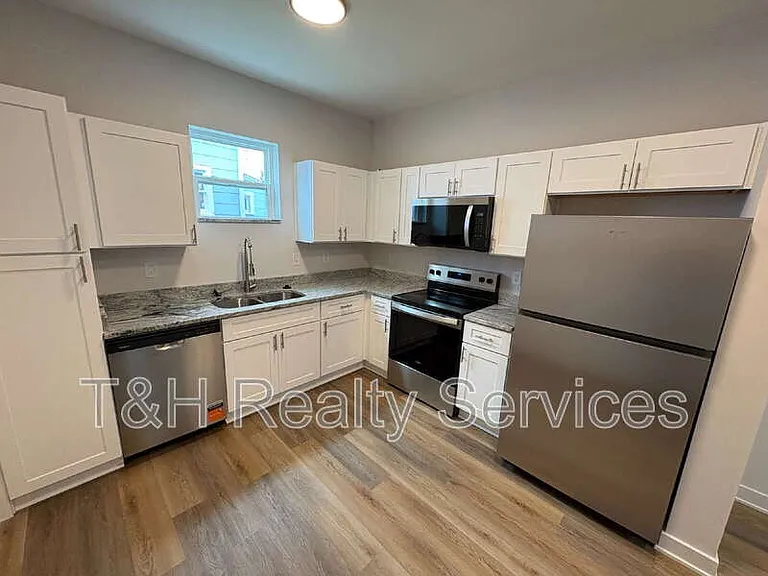 415 N Walcott St #B — Photo 6