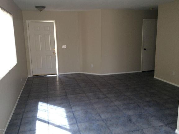 4th image of 2862 W Muriel Dr