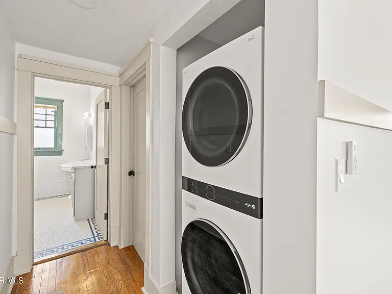 914 W Yandell Dr #3B — Photo 16