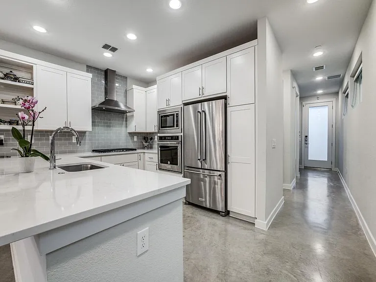 5404 Winton St — Photo 3