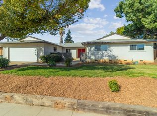 1755 Barstow Ave, Clovis, CA 93611