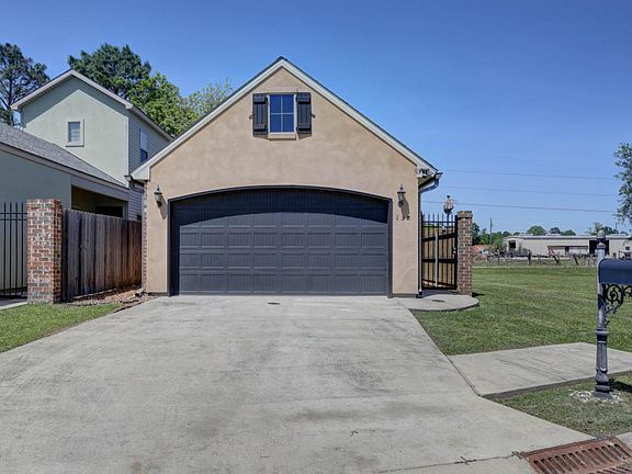 2nd image of 138 Chimney Rock Blvd