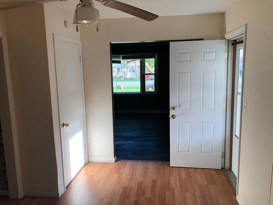 1st image of 209 E Center St #A