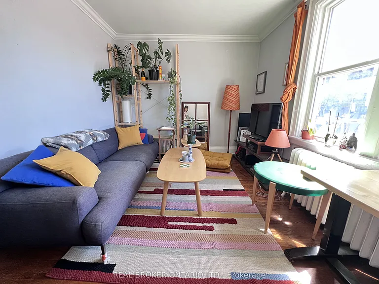 770 Saint Clair Ave W #2 — Photo 4