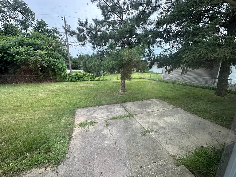 6913 Roosevelt Ave — Photo 9