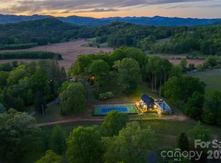3903 Island Ford Rd, Brevard, NC 28712