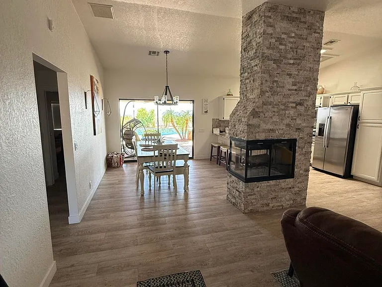 3880 Vega Dr — Photo 6