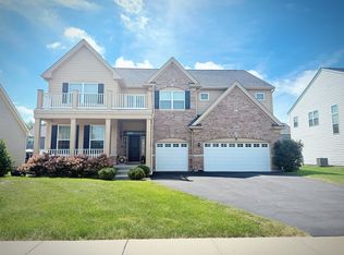 3675 Shaughnessy Dr, Elgin, IL 60124