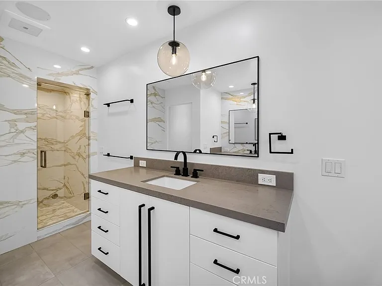 17 Monarch Bay Dr — Photo 46