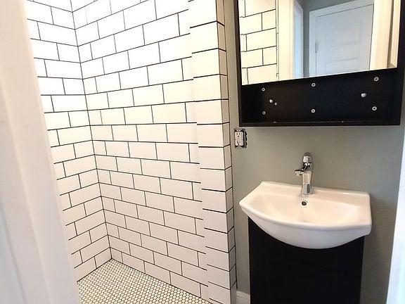 5th image of 4008-10 General Ogden St #4008