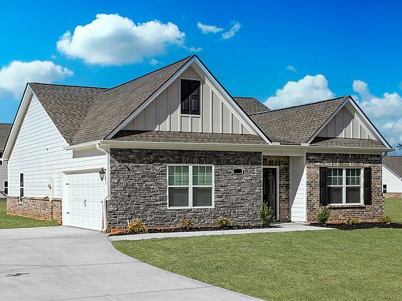 Side-entry garage of the Allatoona