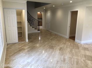 5347 Mecca Ave, Tarzana, CA 91356