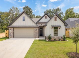 2083 Locklear Ln, Tyler, TX 75703
