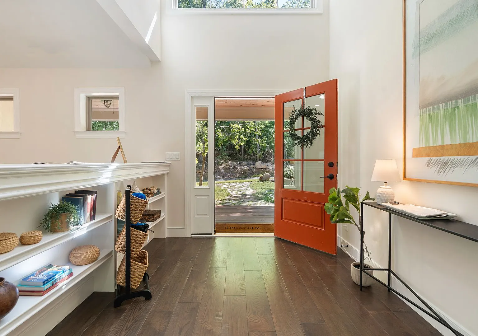 Private Wooded Retreat with Flexible Living Space in Chapel Hill — Photo 2