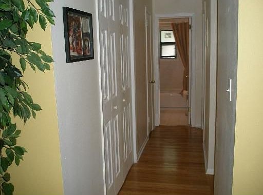 5th image of 5 W Lawrence Park Dr Unit 2