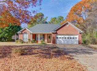 1006 Easy St, Winder, GA 30680