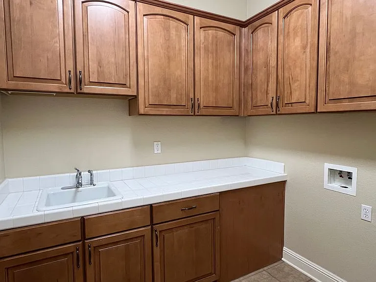 1256 Jorgenson Dr — Photo 20