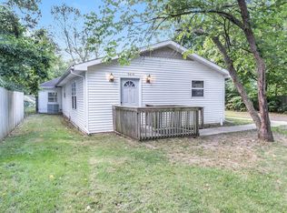 3916 Oakland Dr, Kalamazoo, MI 49008