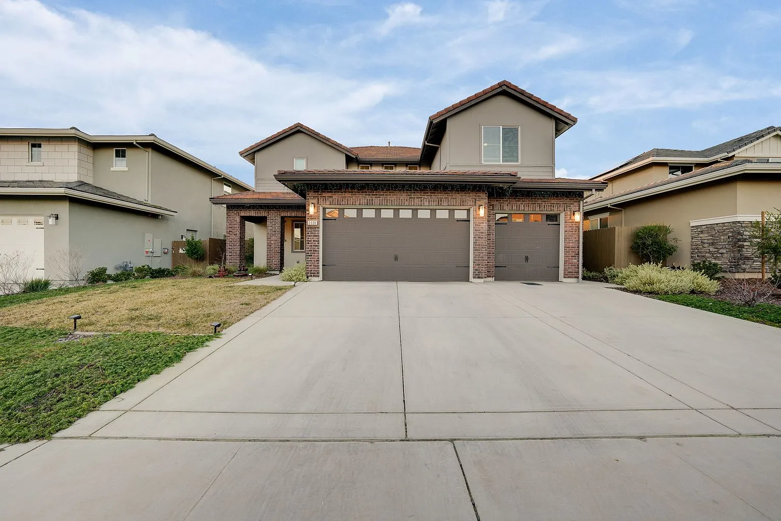 6938 Saratoga Estates Dr photo 1