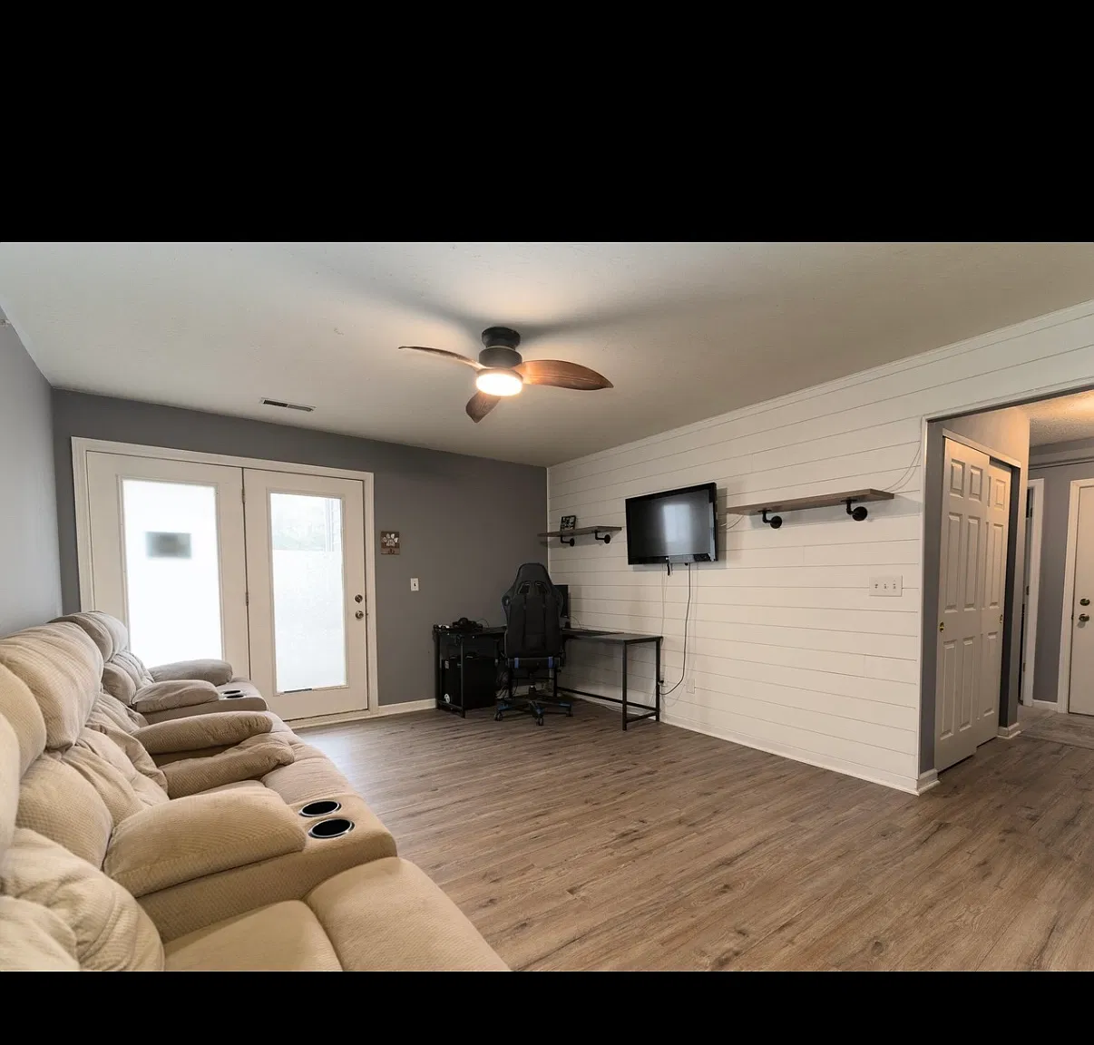 2 bed, 1010 sqft, $1,600 — Photo 4