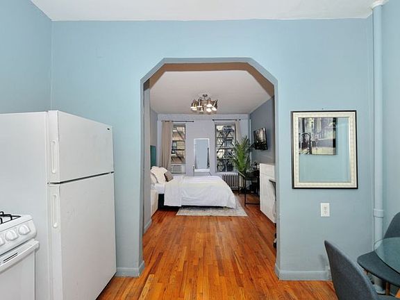 5th image of 1585 3rd Ave #3B